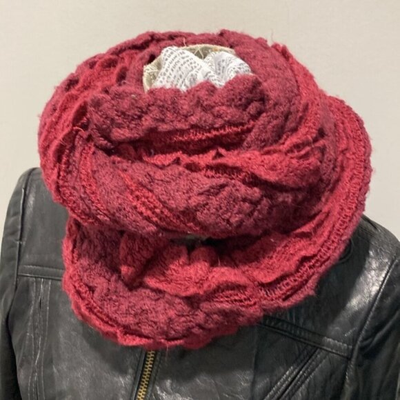 Charlie Paige burgundy Infiniti scarf 66x12 - Picture 3 of 8